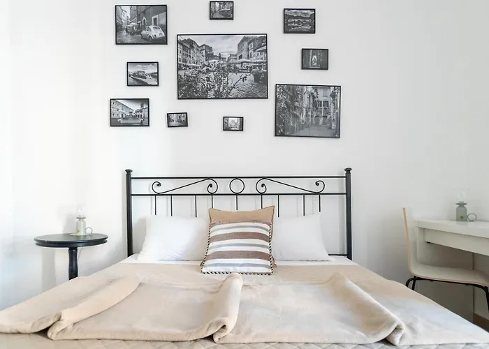 Zaira Bed & Breakfast 4*